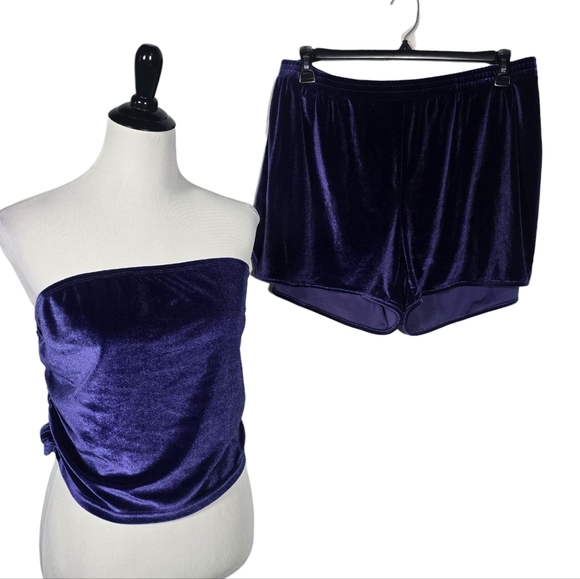 SHEIN Plus Size 2XL Tube Top And Track Short 2-Piece Set Soft Velvety Purple - Picture 1 of 9